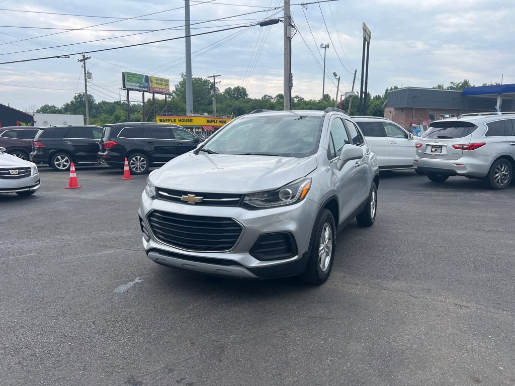 Used 2018 Chevrolet Trax LT w/ LT Convenience Package image 10