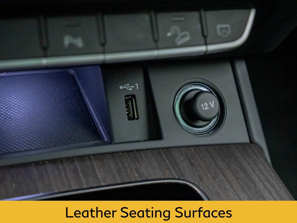 Used 2024 Audi Q5 e Premium Plus AWD/4WD image 32