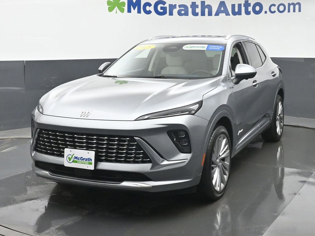 Used 2025 Buick Envision Avenir image 18