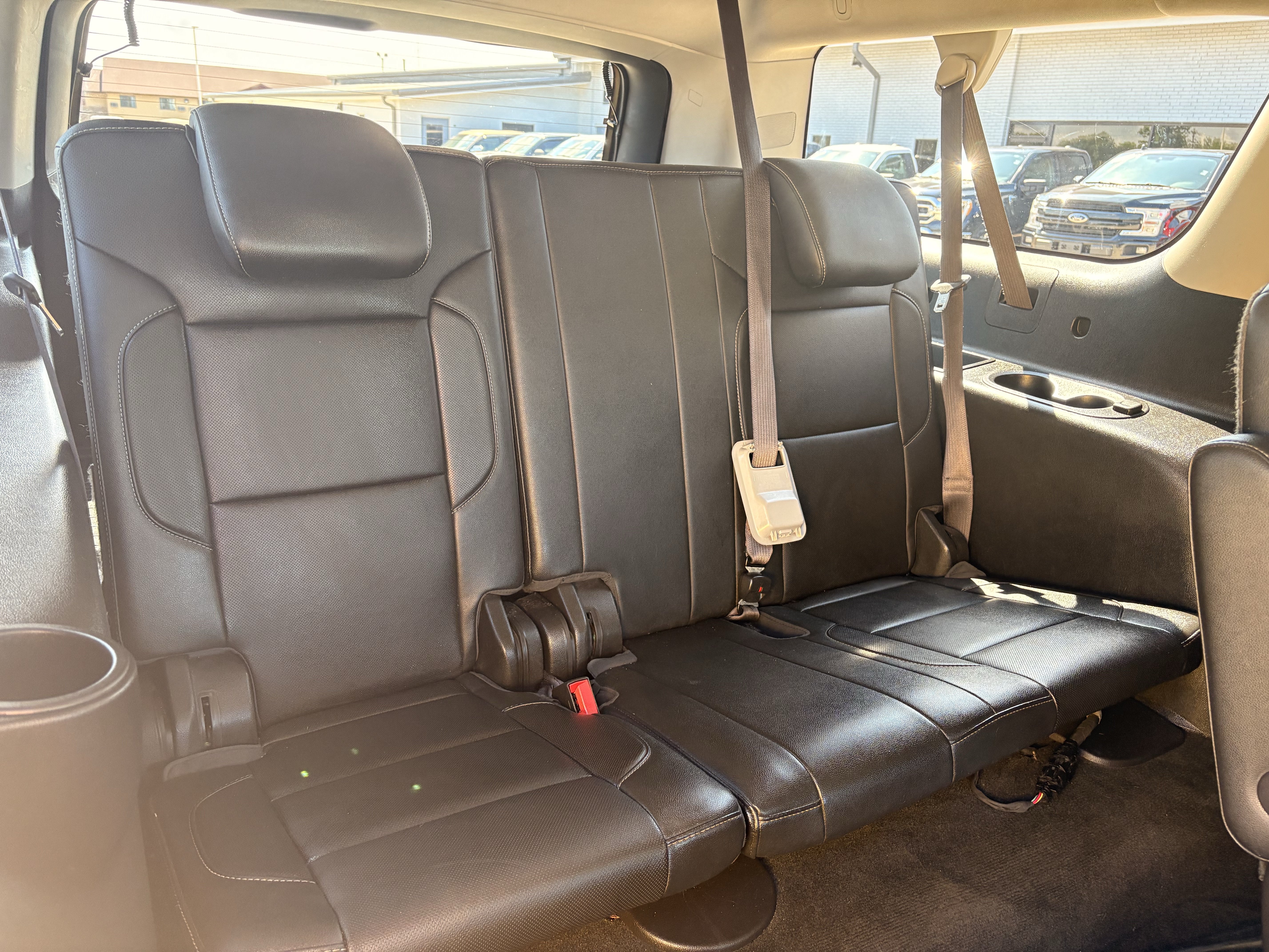 Used 2017 Chevrolet Suburban Premier AWD/4WD image 7
