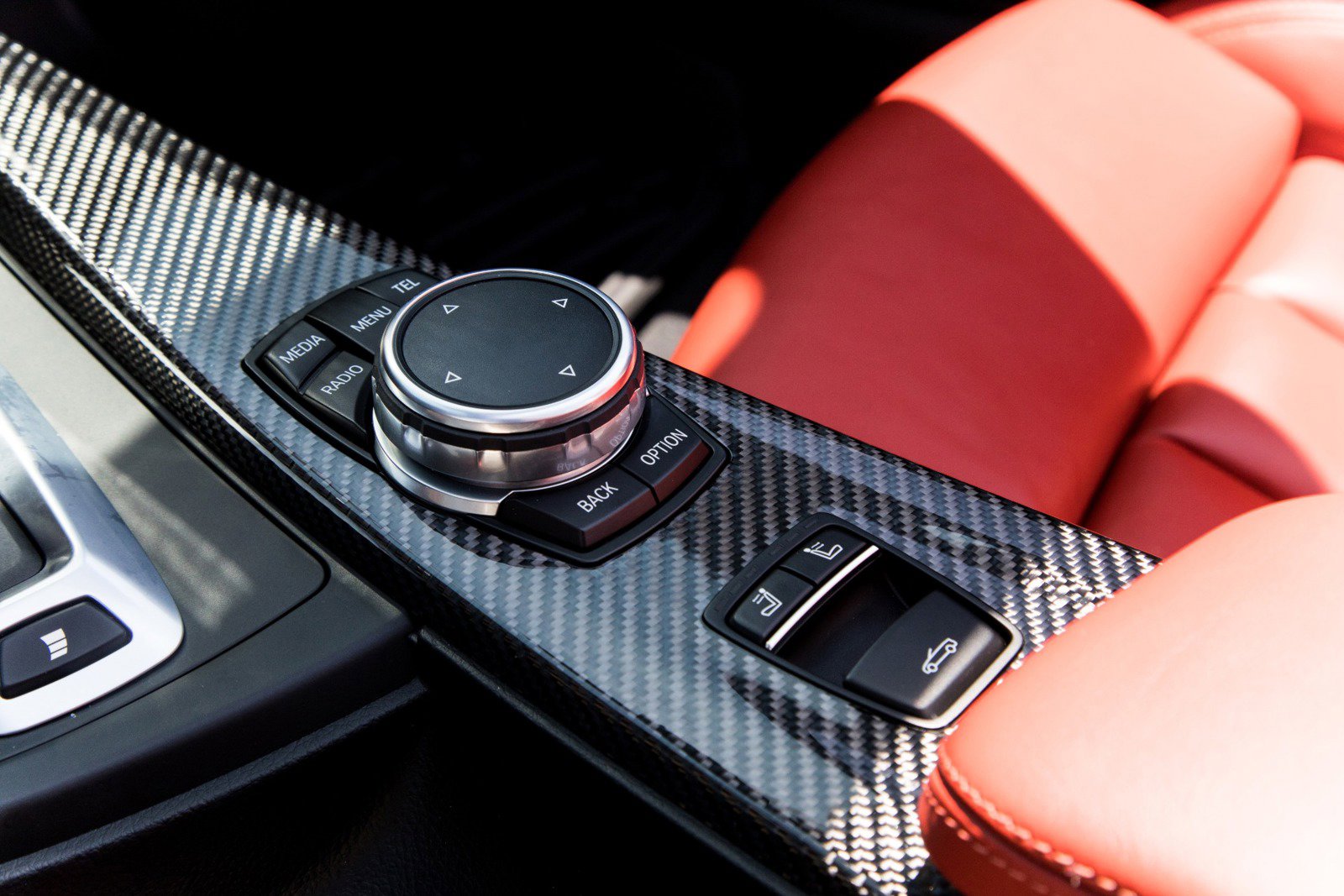 Used 2016 BMW M4 Convertible image 38