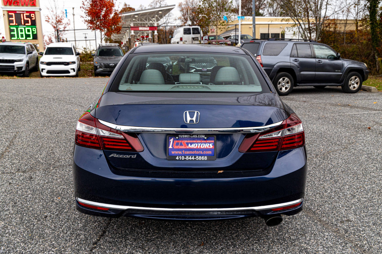 Used 2017 Honda Accord LX image 5