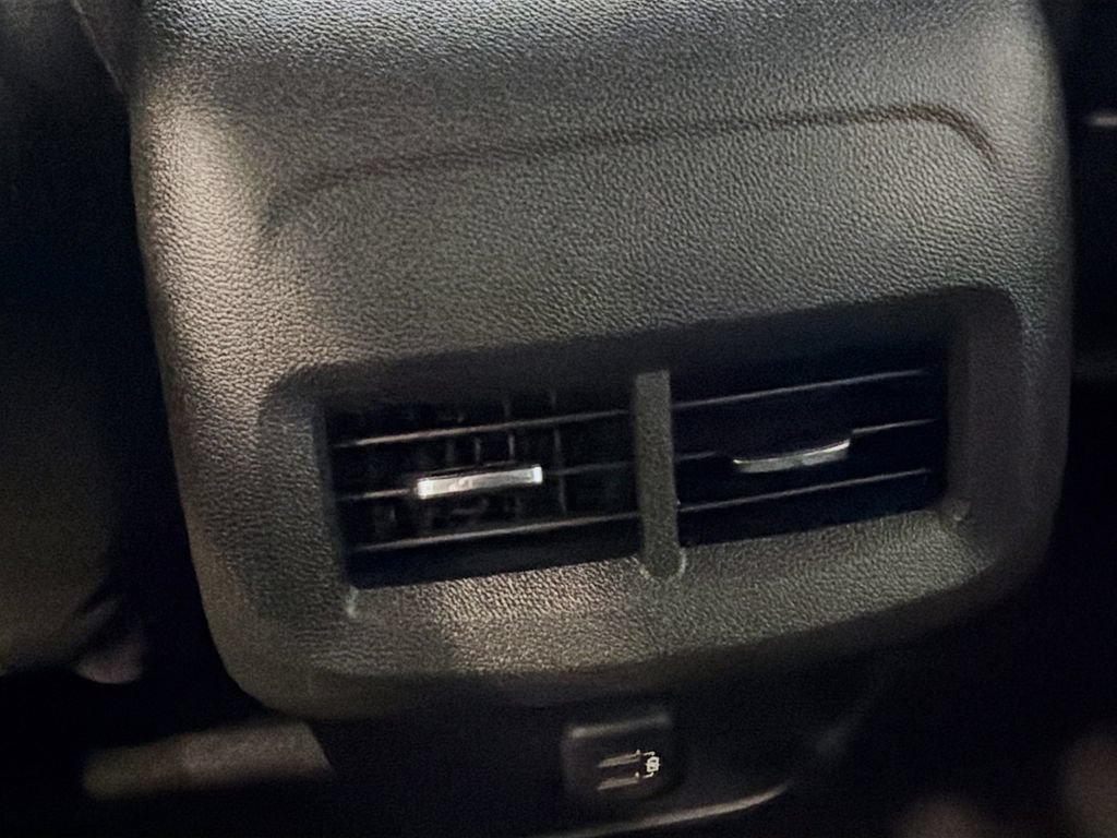 Used 2020 GMC Terrain SLE FWD image 25