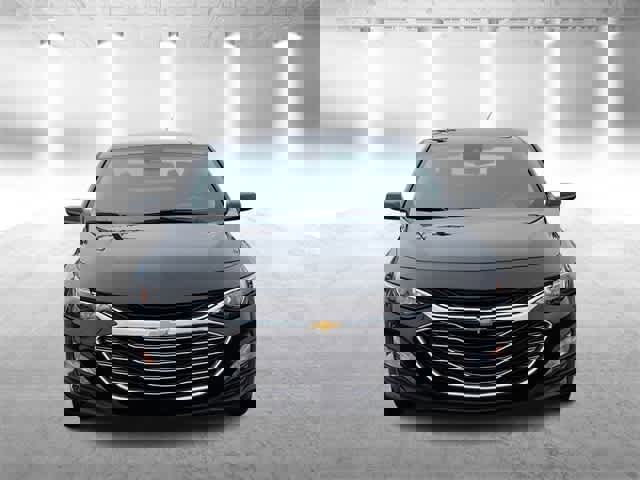 Used 2024 Chevrolet Malibu LT image 3