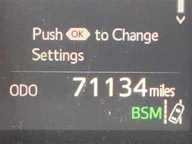 Used 2018 Toyota Camry SE w/ Moonroof Package image 15