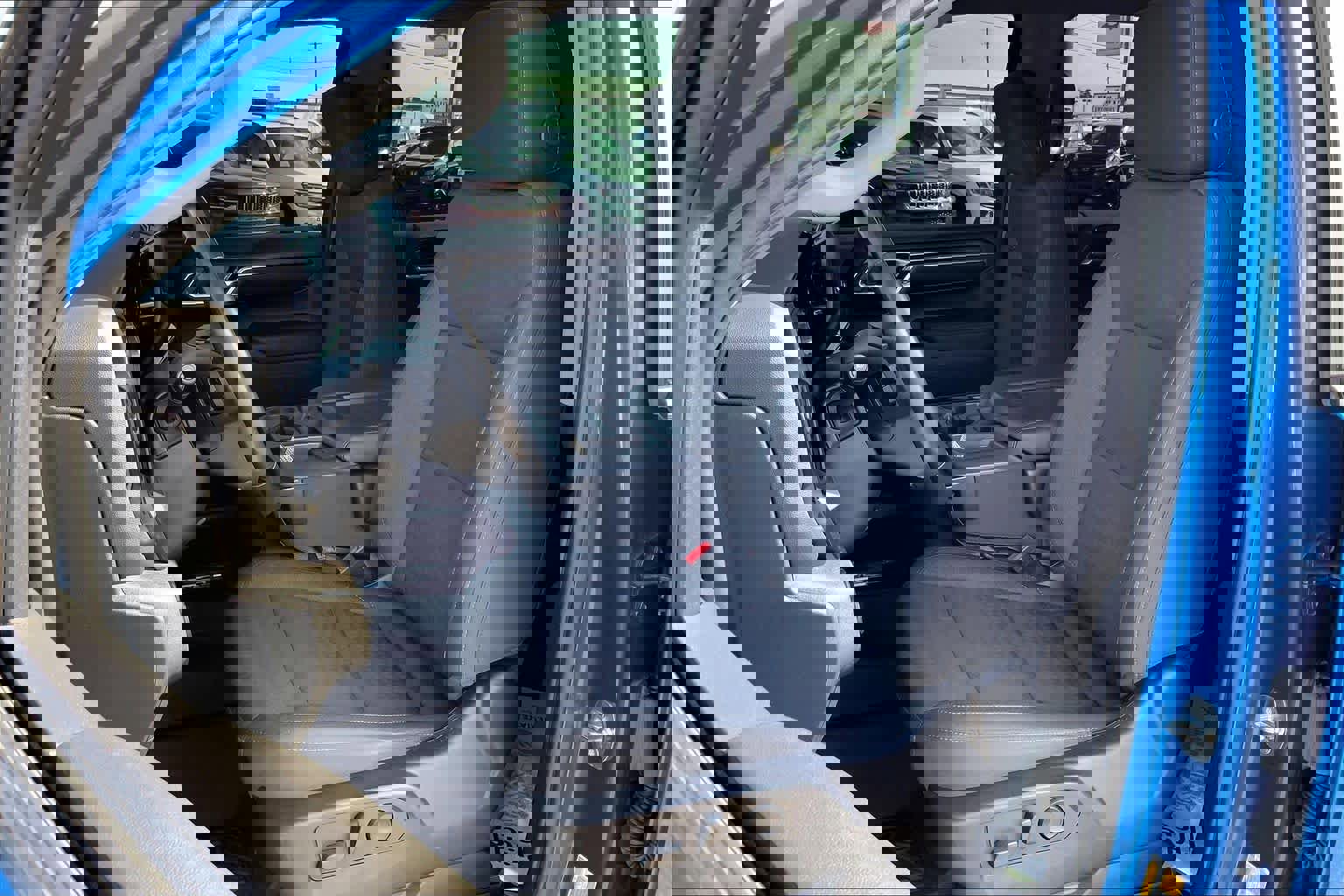 Used 2022 Chevrolet Silverado 1500 RST image 7