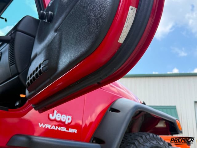 Used 2005 Jeep Wrangler X w/ Tire & Wheel Group (Ecco) AWD/4WD image 89