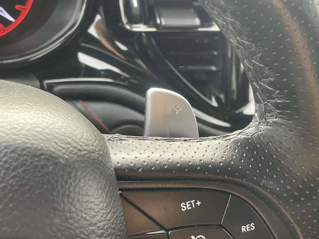 Used 2023 Dodge Durango GT image 13