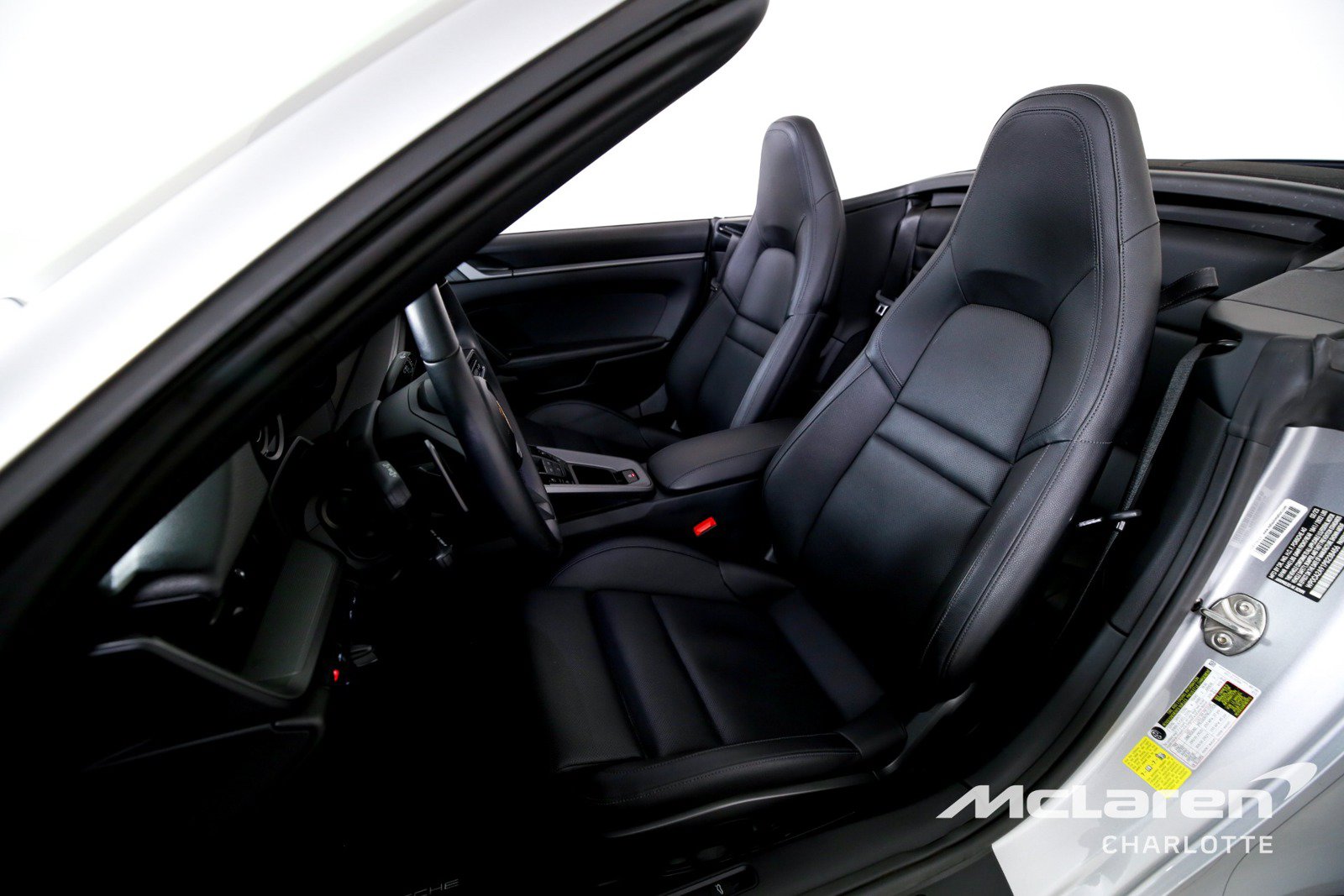 Used 2023 Porsche 911 Carrera w/ Premium Package RWD image 12