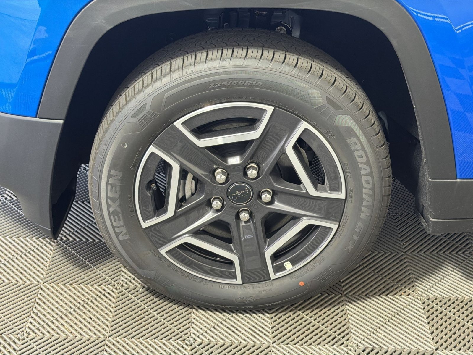 New 2026 Jeep Cherokee Laredo AWD/4WD image 12
