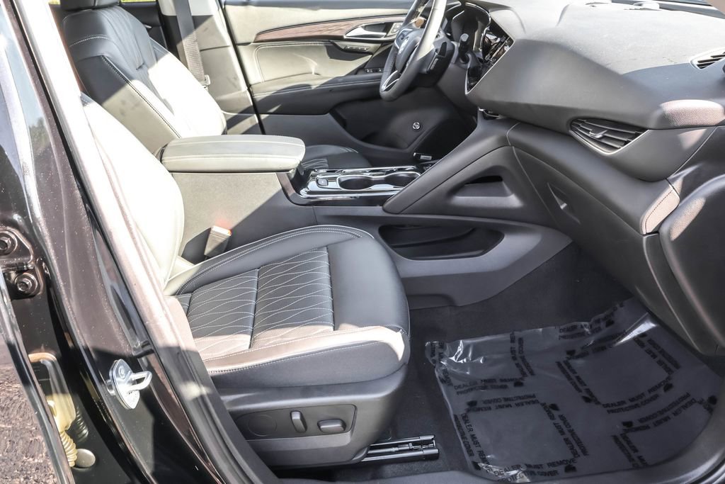 Used 2022 Buick Envision Avenir w/ Technology Package II image 38