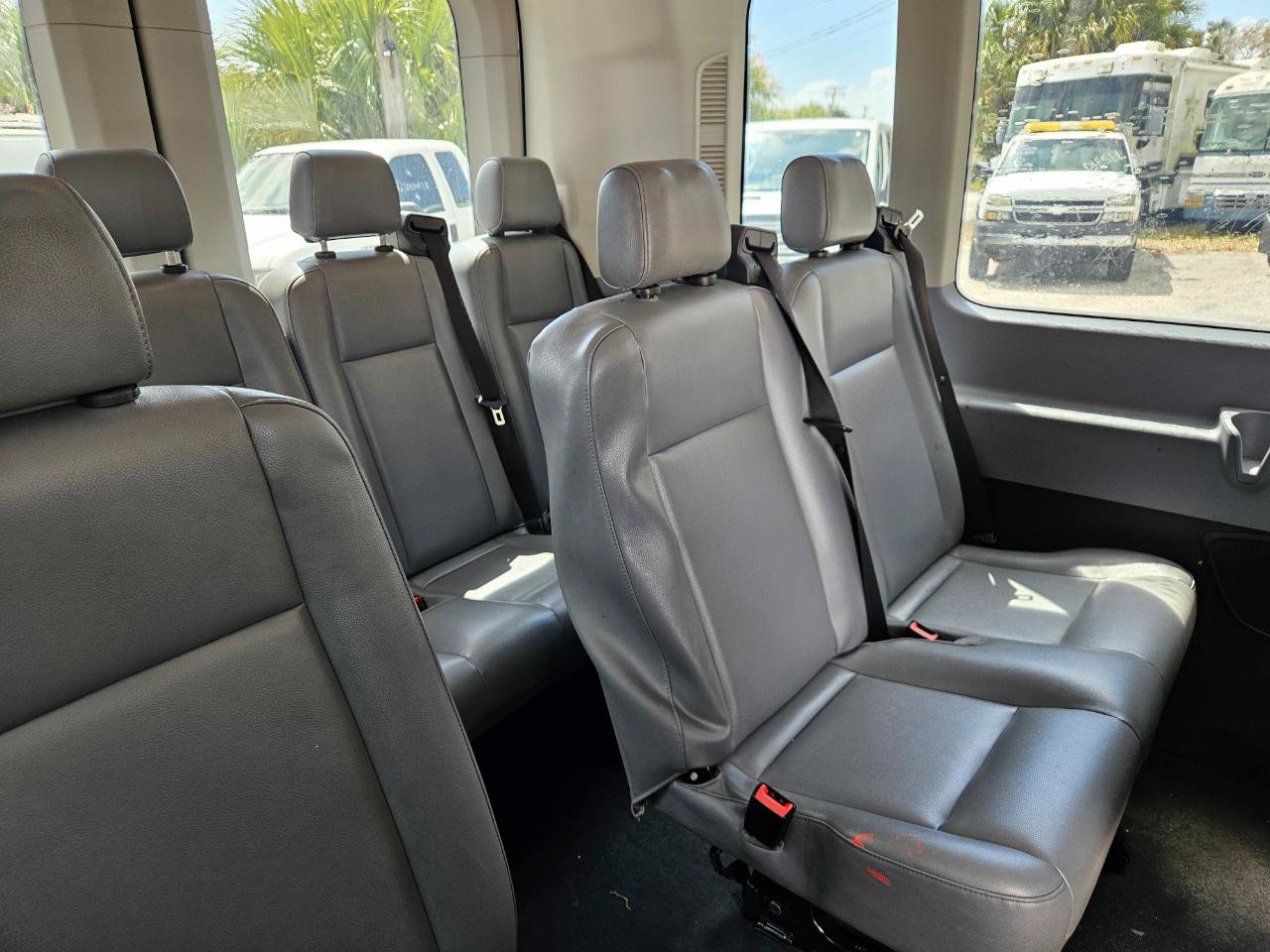 Used 2017 Ford Transit 350 XL RWD image 28
