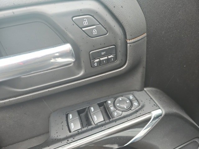 Used 2023 GMC Sierra 3500 AT4 w/ AT4 Premium Plus Package image 15