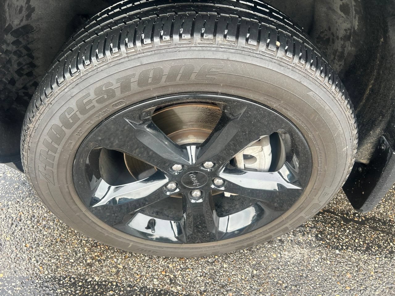 Used 2025 Jeep Grand Cherokee L Altitude AWD/4WD image 9