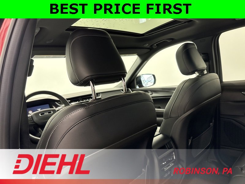 New 2025 Jeep Grand Cherokee Altitude image 18