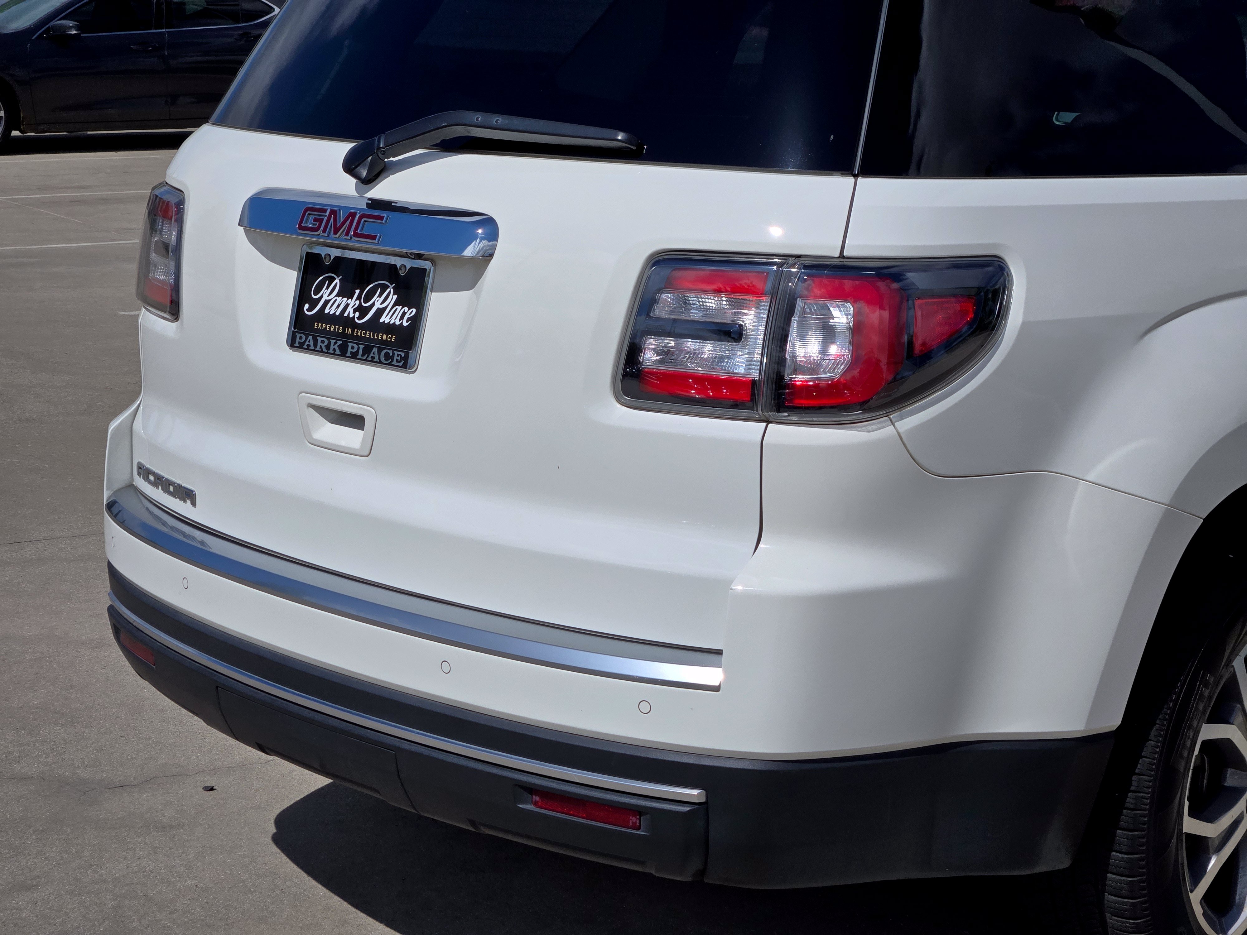 Used 2015 GMC Acadia SLT FWD image 17