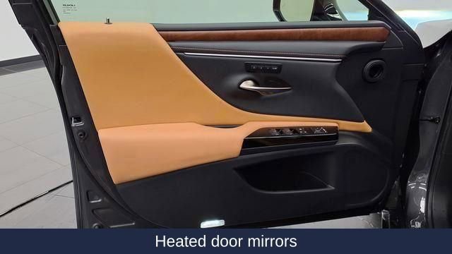 Used 2025 Lexus ES 300h w/ Technology Package image 22