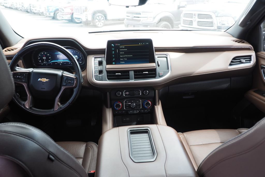 Used 2022 Chevrolet Suburban High Country w/ Premium Package 2 image 18