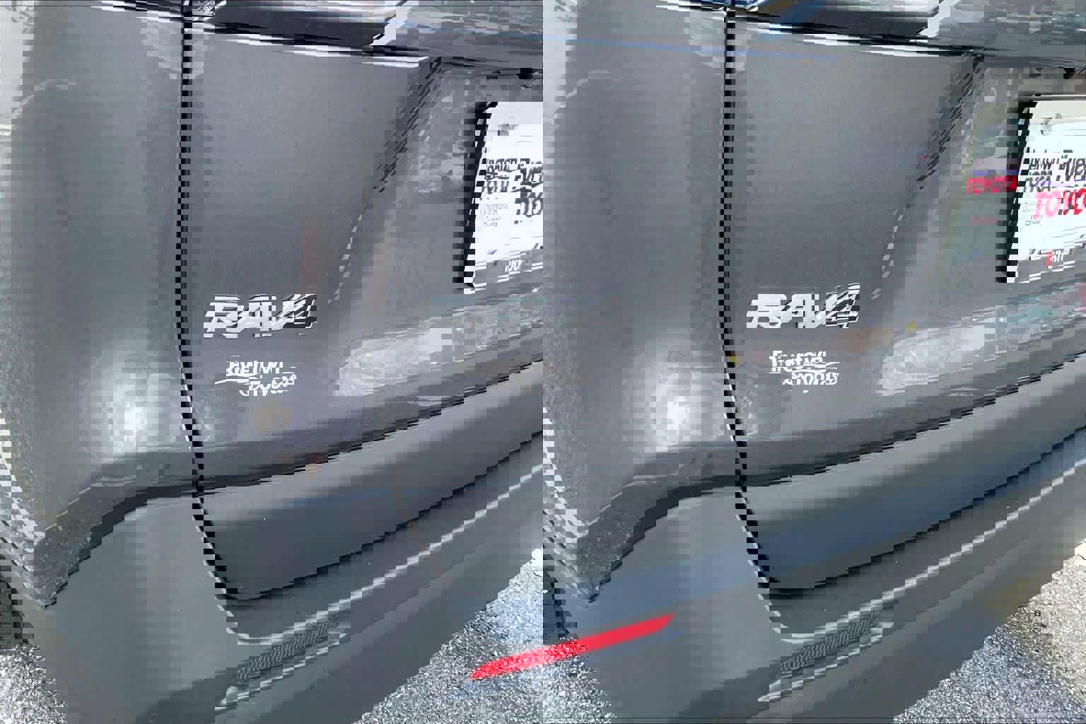 Used 2025 Toyota RAV4 XLE w/ Convenience Package image 30