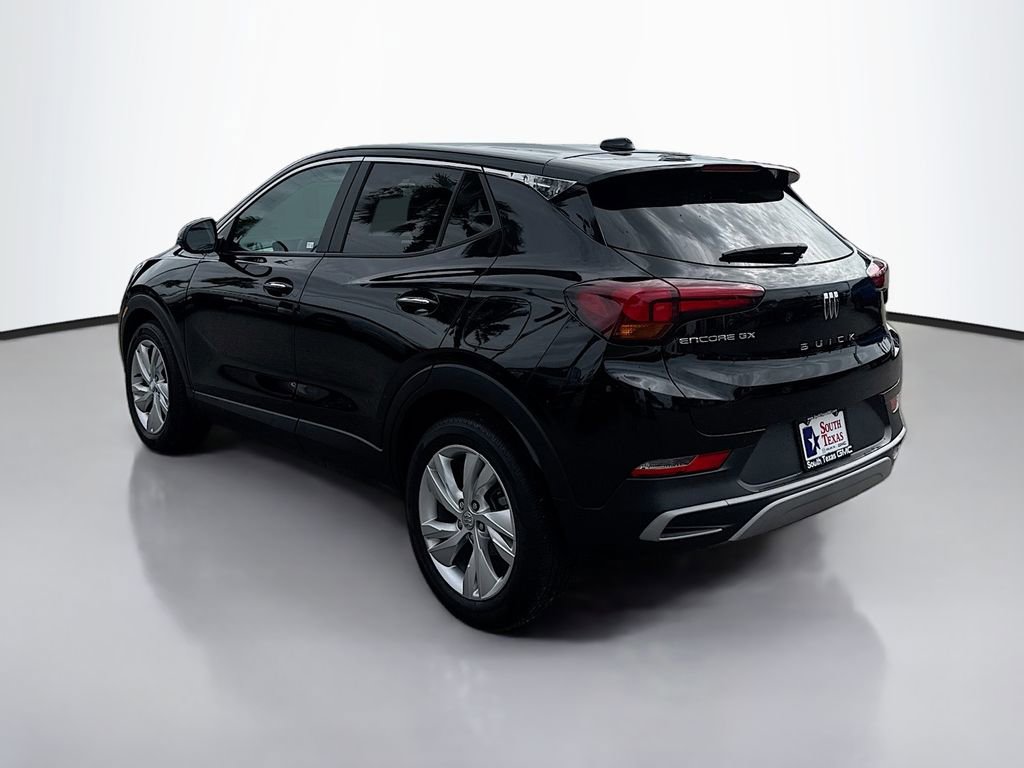 Used 2024 Buick Encore GX Preferred w/ Comfort Package FWD image 4