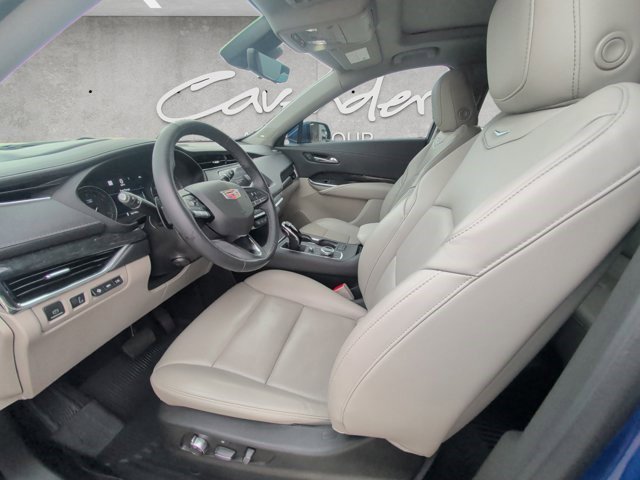 Certified 2022 Cadillac XT4 Premium Luxury w/ Technology Package image 18