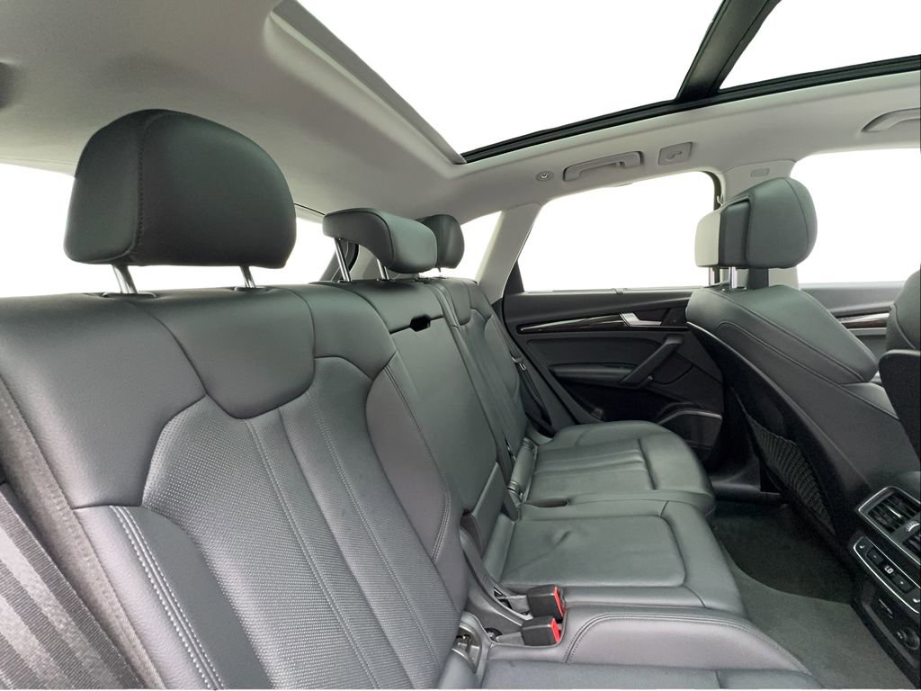 Used 2019 Audi Q5 Prestige w/ Prestige Package AWD/4WD image 26
