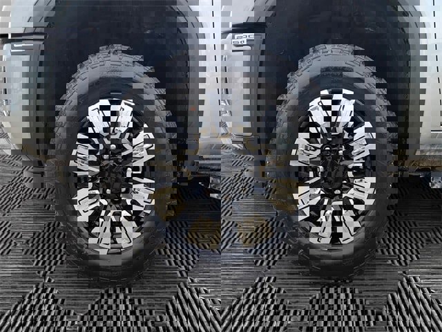 New 2026 GMC Sierra 2500 Denali w/ Denali Reserve Package image 14