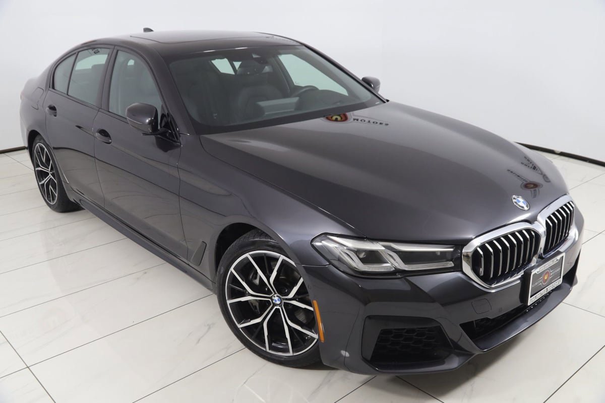 Used 2023 BMW 540i xDrive w/ M Sport Package image 18