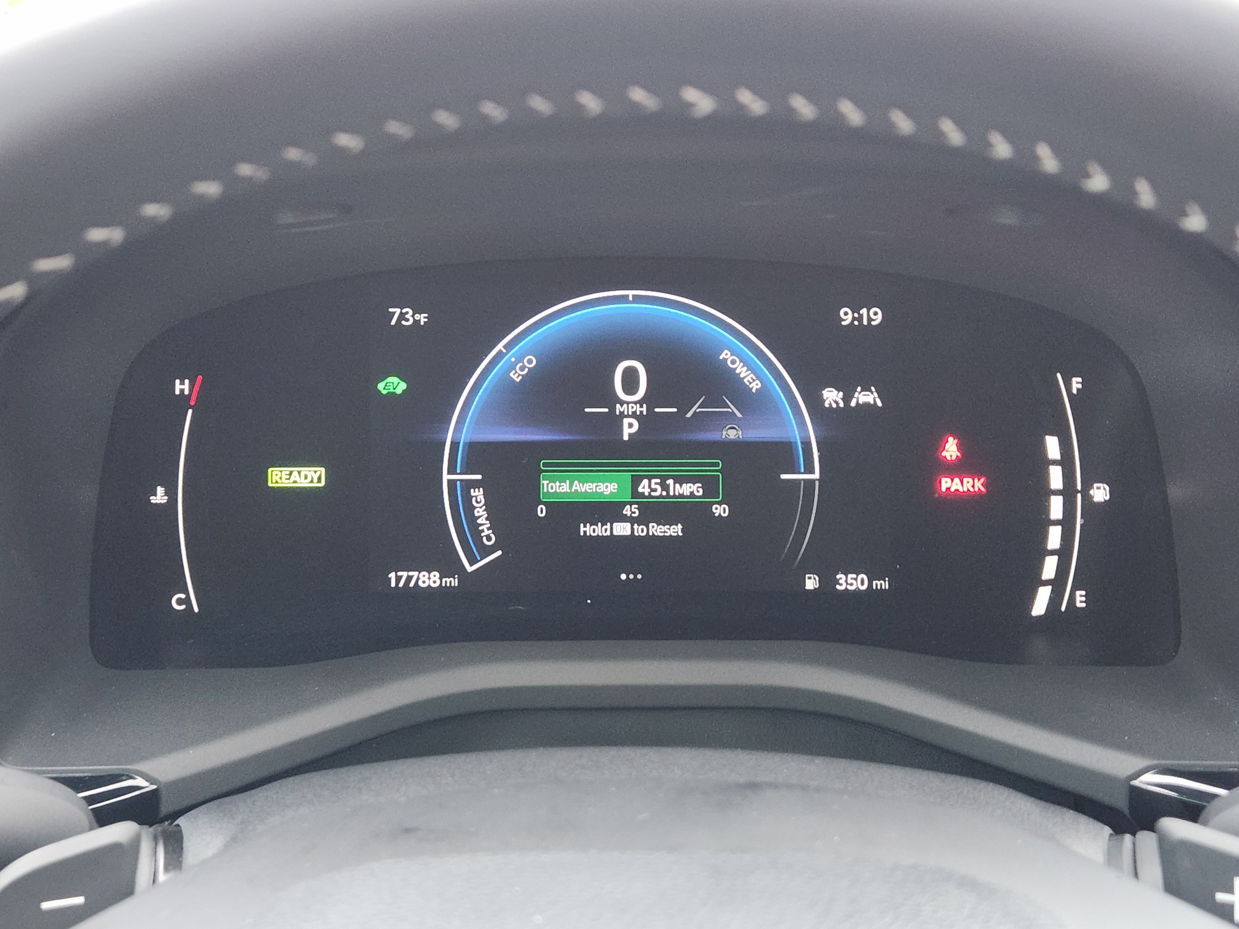 Used 2025 Toyota Camry SE w/ Multimedia Upgrade Package image 18