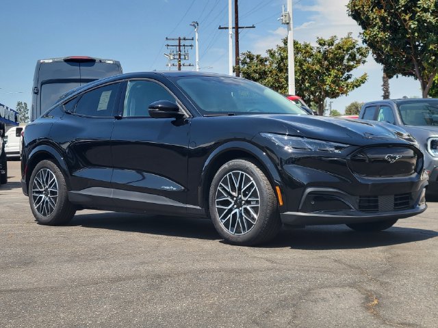 New 2026 Ford Mustang Mach-E Premium w/ Technology Package RWD image 31