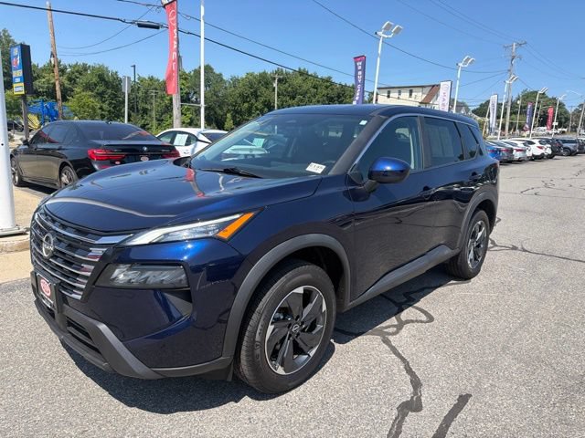 Used 2026 Nissan Rogue SV AWD/4WD image 1