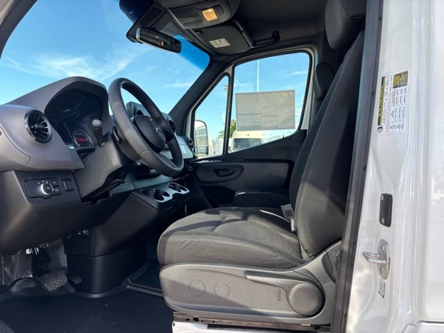 Used 2026 Mercedes-Benz Sprinter 2500 image 16