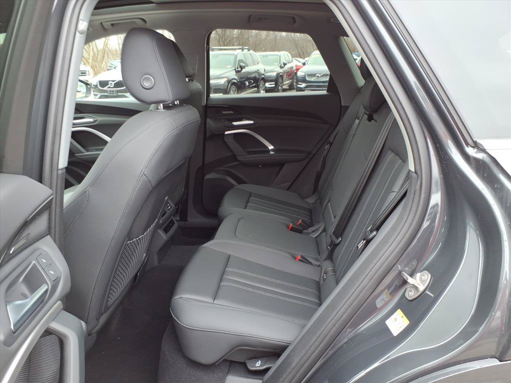New 2025 Audi Q5 Premium Plus AWD/4WD image 12