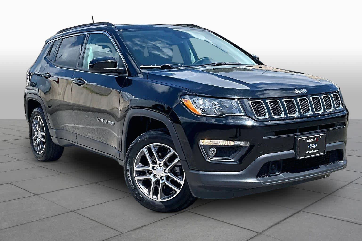 Used 2020 Jeep Compass Latitude AWD/4WD image 3
