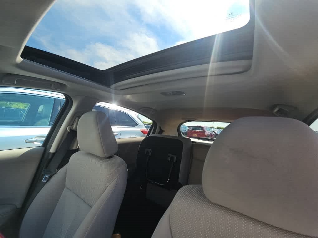Used 2018 Honda HR-V EX image 8