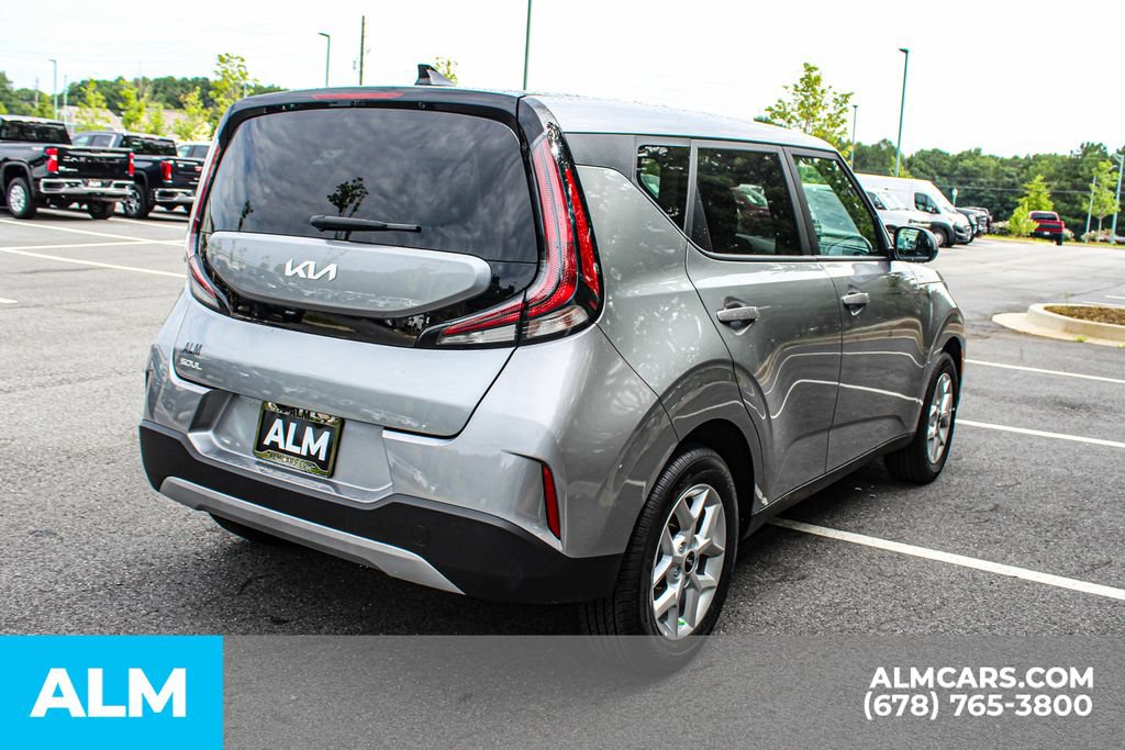Used 2025 Kia Soul LX w/ LX Technology Package FWD image 5