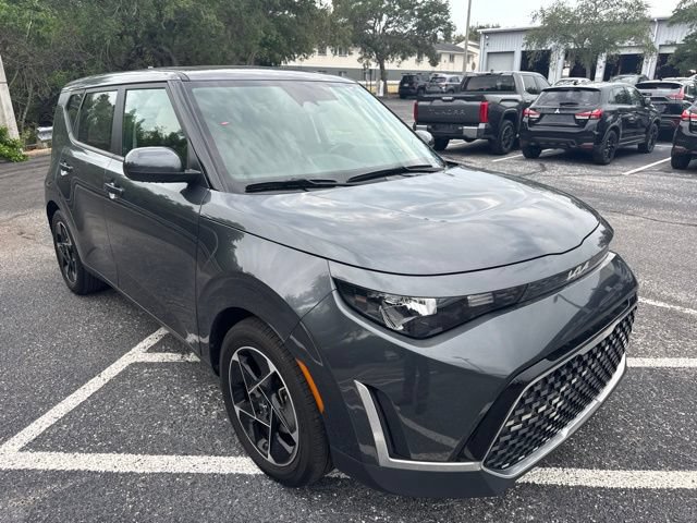 Used 2023 Kia Soul EX FWD image 3