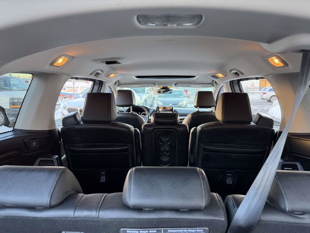 Used 2025 Honda Odyssey EX-L image 13