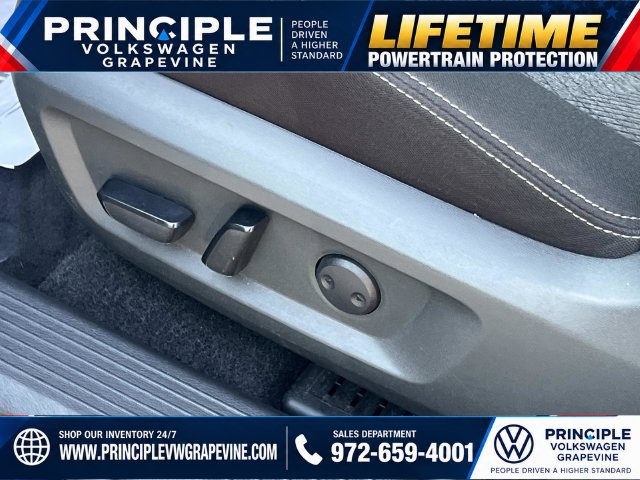 Used 2024 Nissan Rogue SV FWD image 12