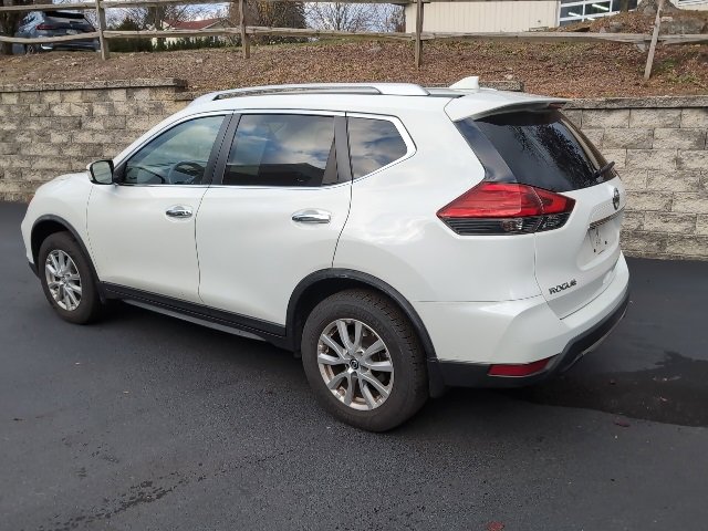 Used 2017 Nissan Rogue SV image 7