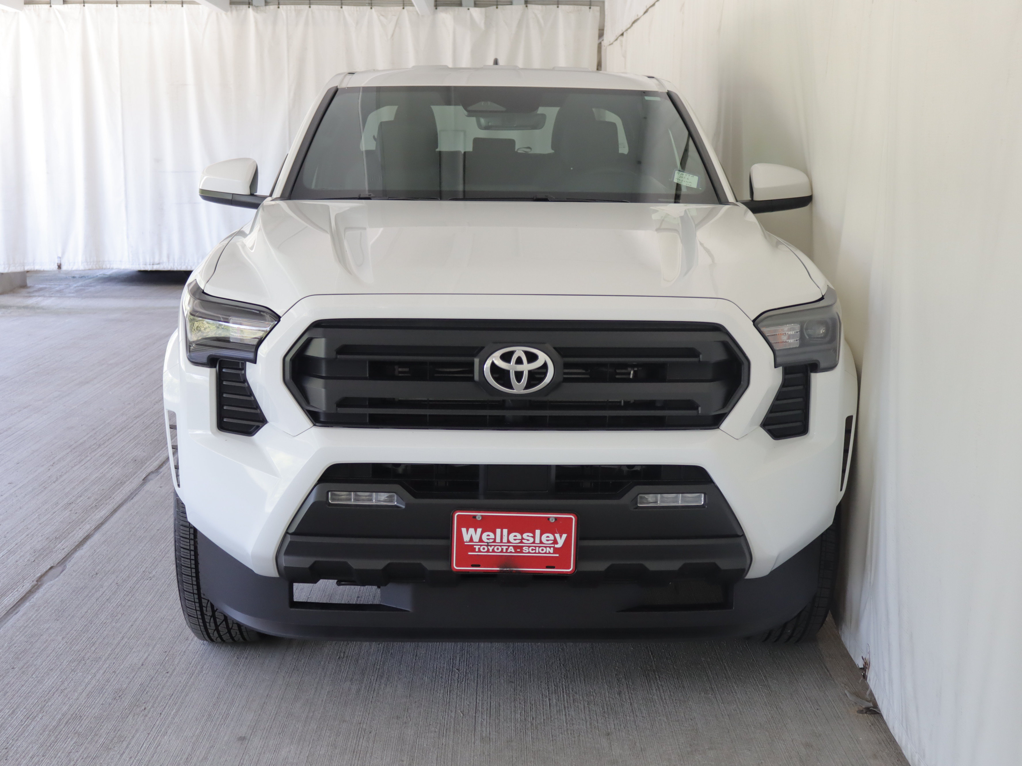 Used 2026 Toyota Tacoma SR5 RWD image 3