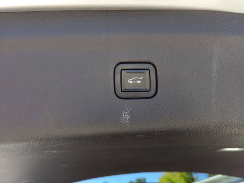 Used 2021 Buick Enclave Essence w/ Sound and Sites Package AWD/4WD image 47