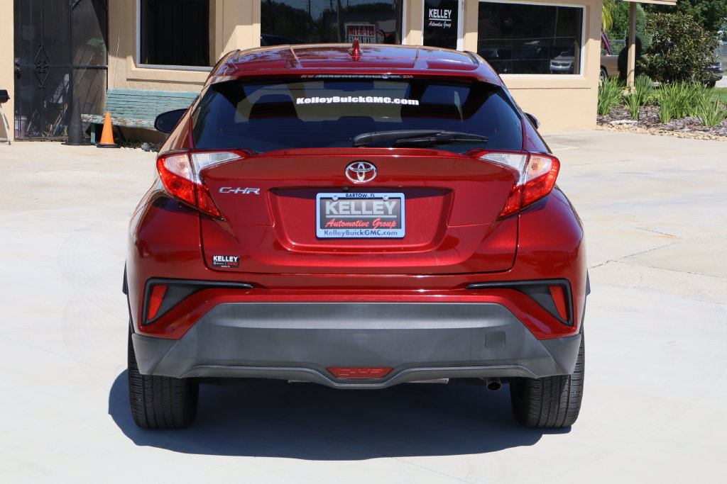 Used 2018 Toyota C-HR XLE FWD image 8