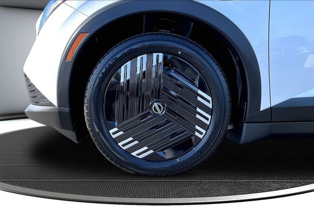 New 2026 Nissan Leaf image 12