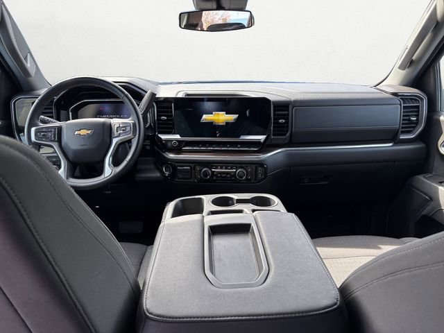 Used 2025 Chevrolet Silverado 1500 LT image 10