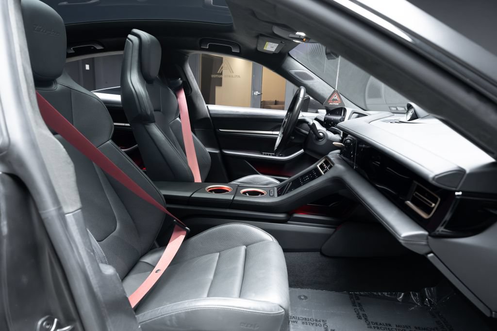 Used 2020 Porsche Taycan Turbo AWD/4WD image 43