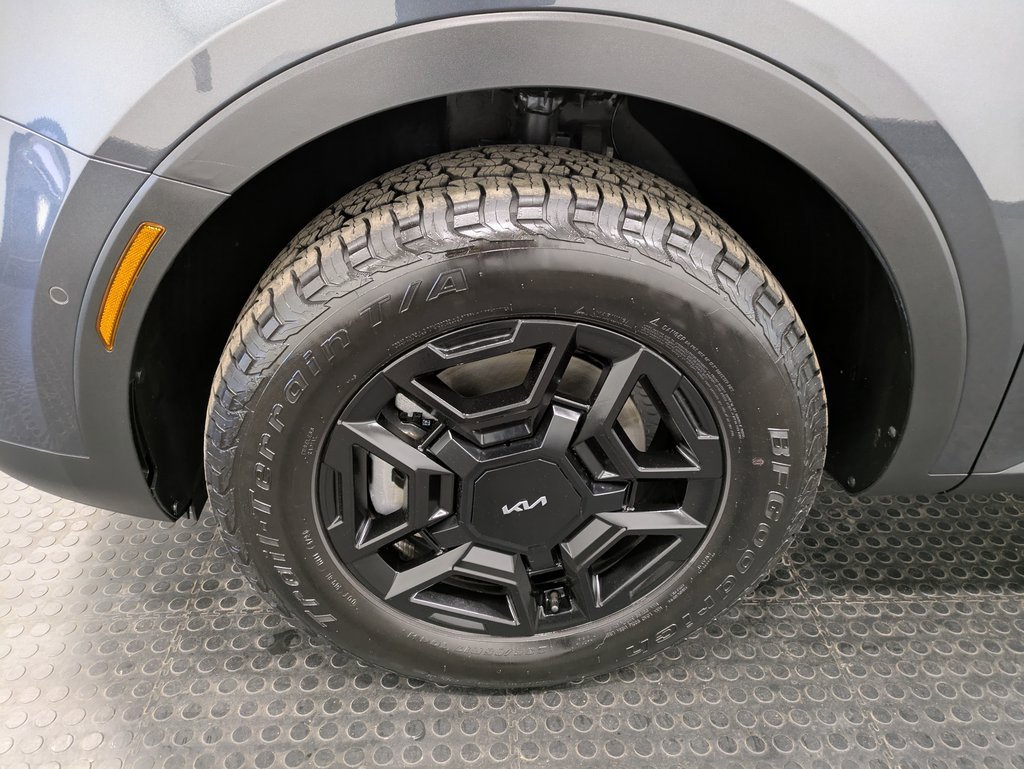 Used 2024 Kia Sorento SX Prestige w/ Sage Leather Package image 7
