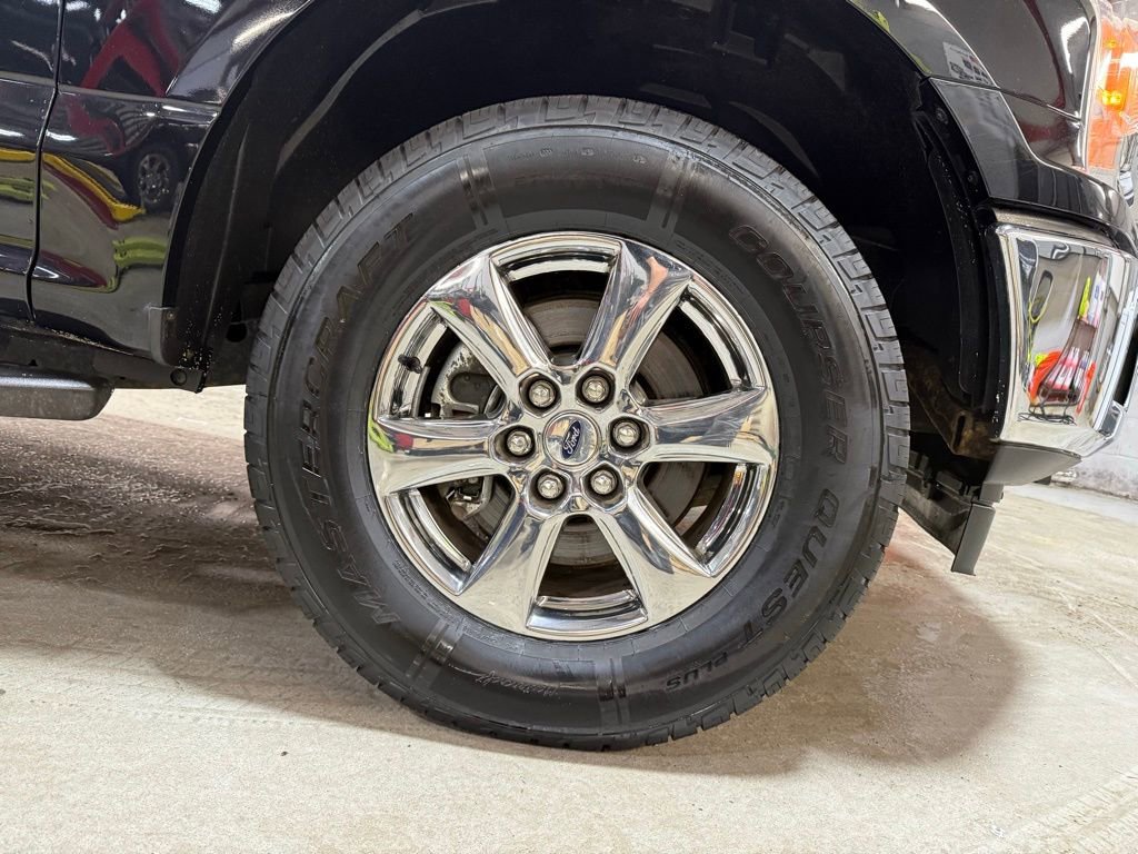 Used 2019 Ford F150 XLT w/ Equipment Group 302A Luxury AWD/4WD image 32