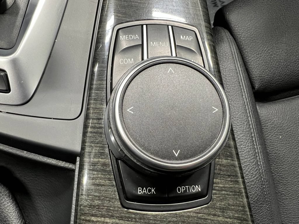 Used 2018 BMW 330e RWD image 26