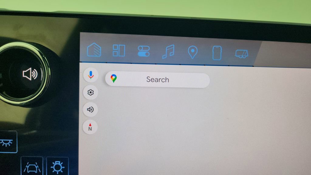 Certified 2025 Chevrolet Traverse LT w/ Driver Confidence Package image 20